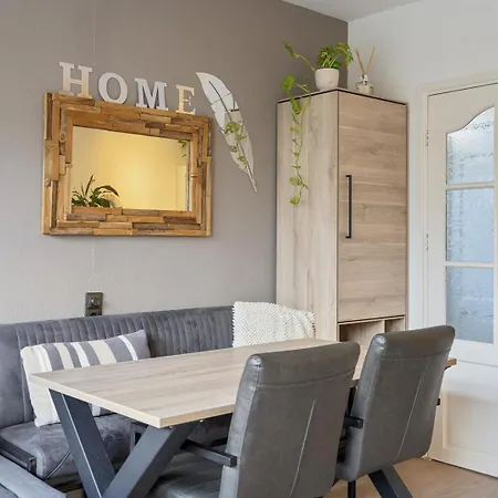 Palm House Apartman *